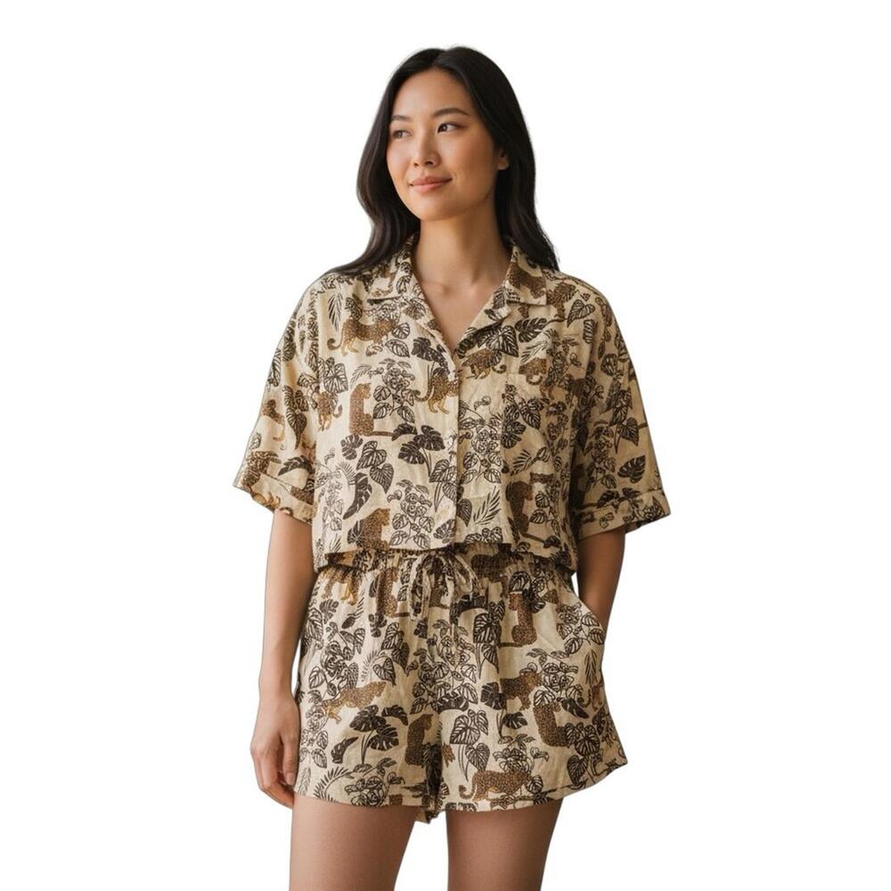 Safari Animal Print 2 Piece Set Crop Button Top Drawstring Shorts M Violet Sky